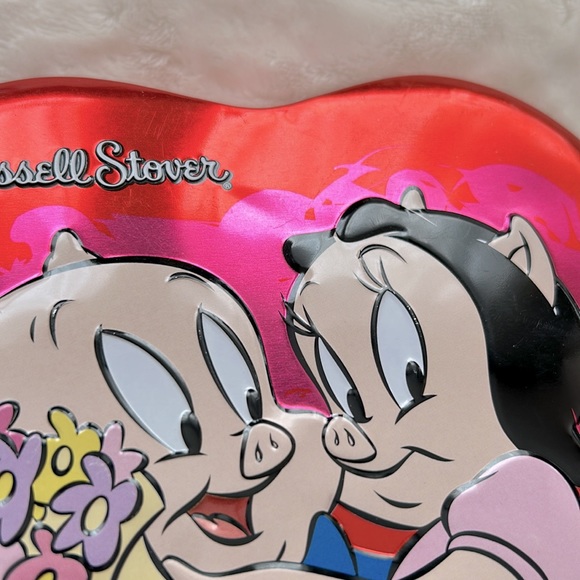 Free Add On - Looney Tunes Metal Tin - Picture 2 of 4